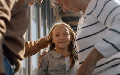 Догляд за літніми батьками: 10 порад, які реально полегшать життя обом