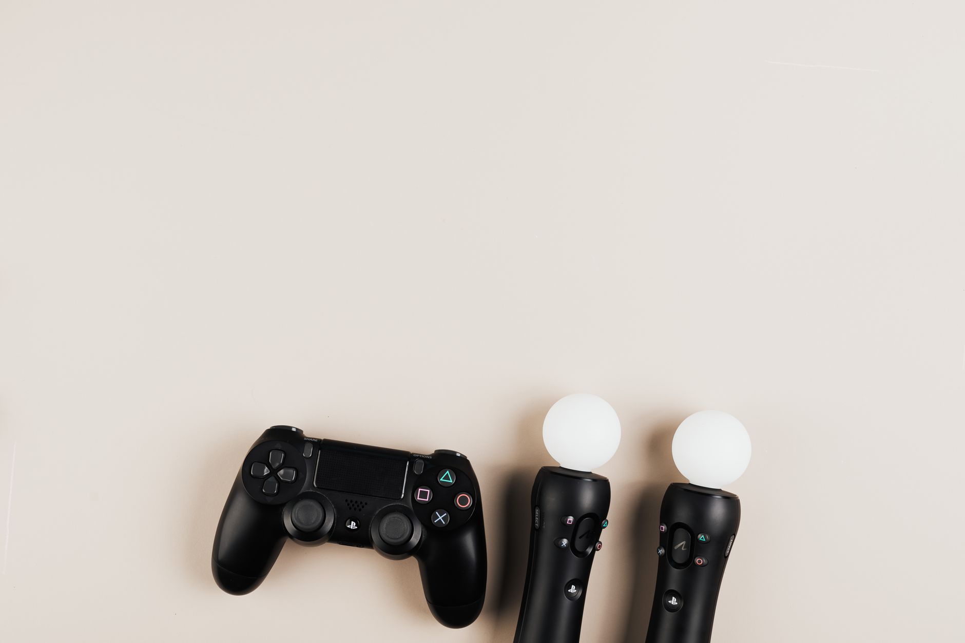 Як обрати між PlayStation 5 та Xbox: покрокова інструкція без зайвих витрат