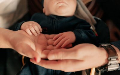Привітання з народженням дитини: теплі слова для щасливих батьків