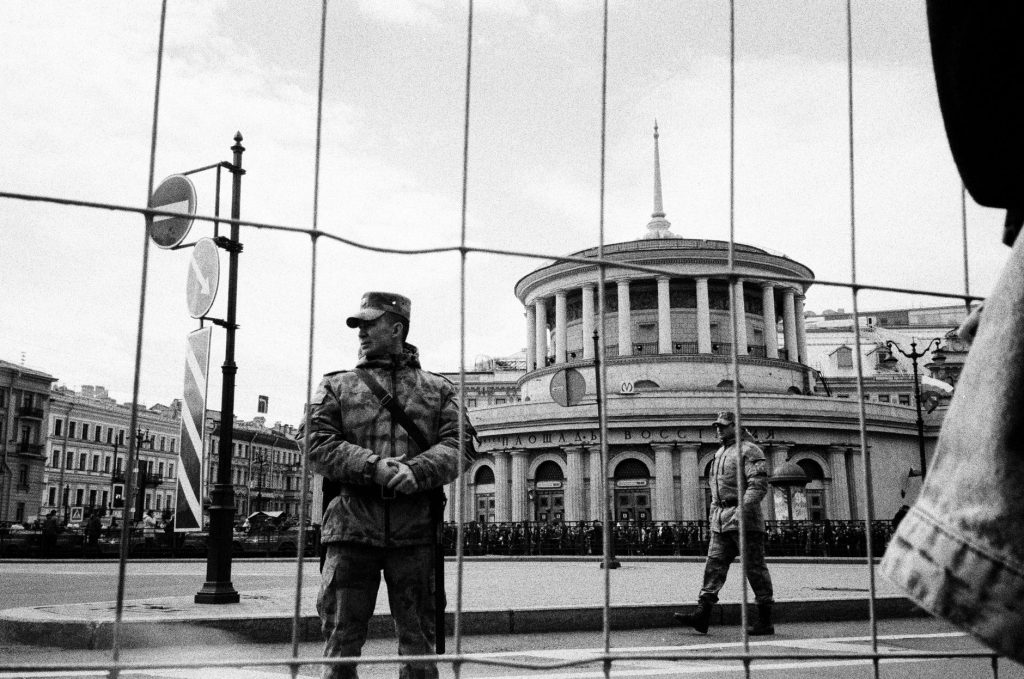 Привітання з Днем прикордонника: щирі слова захиснику кордонів України