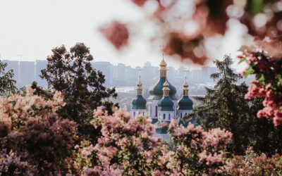 Привітання з Трійцею: 16 щирих побажань зі Зеленими святами