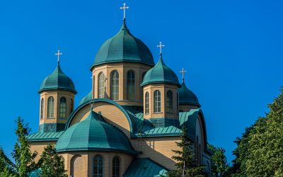 Вітання з Трійцею українською мовою: благодатні слова на свято Зеленої неділі