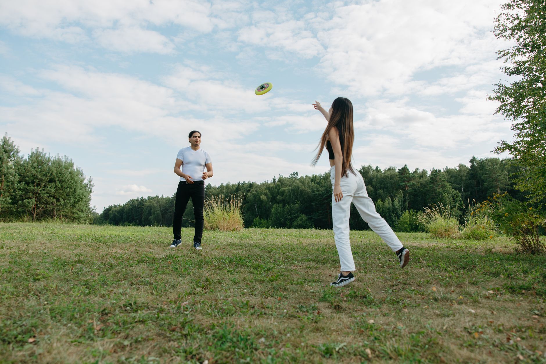 Що таке Ultimate Frisbee: правила, кидки і дух гри